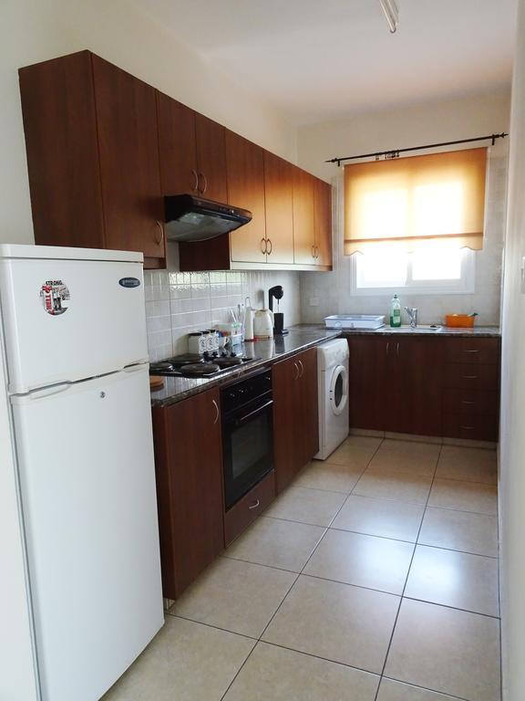Appartement Melpo Court à Geroskipou Extérieur photo
